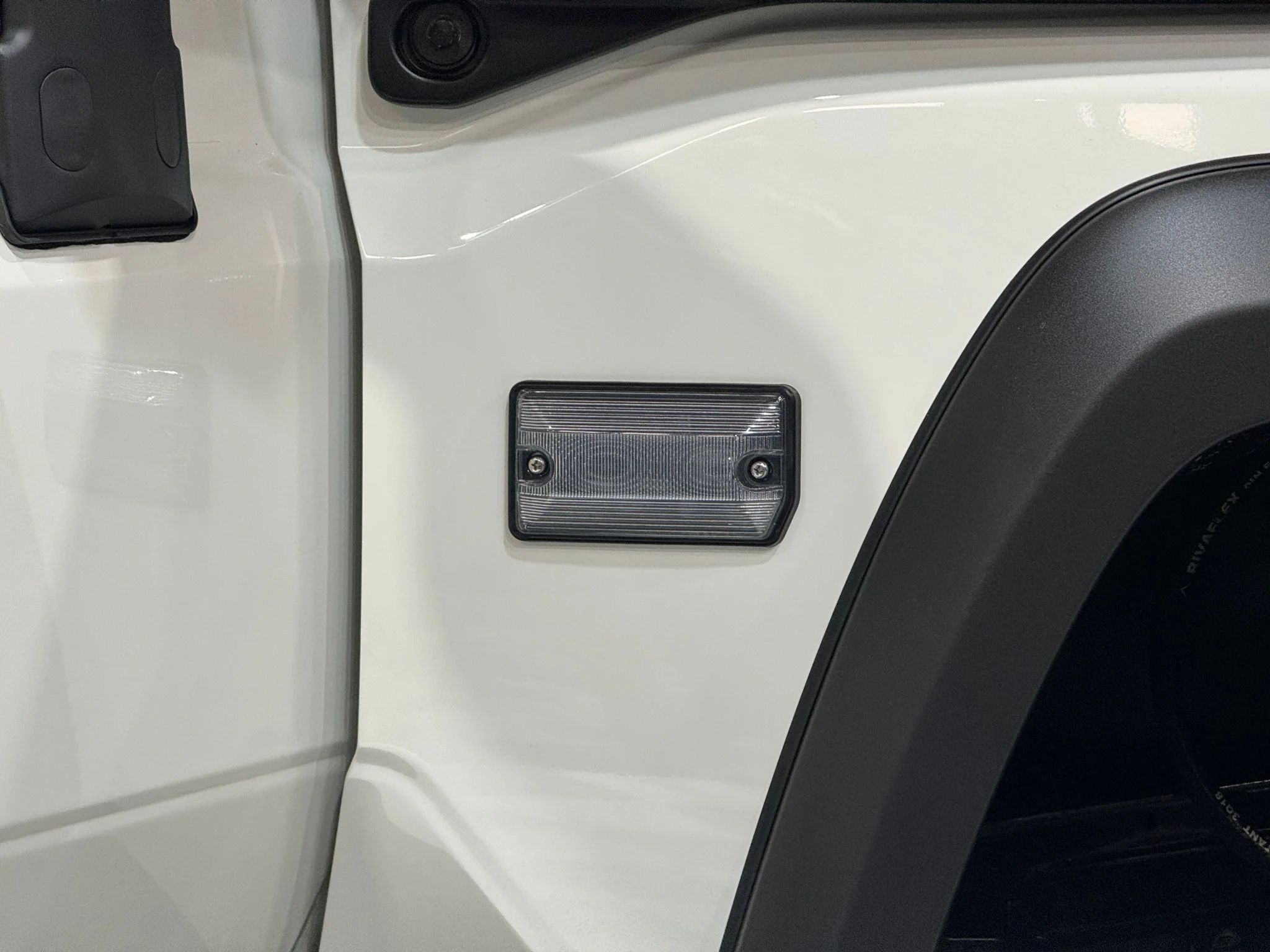 Clear/Crystal Turn Signal Side Marker Indicator to suit Toyota LandCruiser 70 Series (09/2022+) - Image 4
