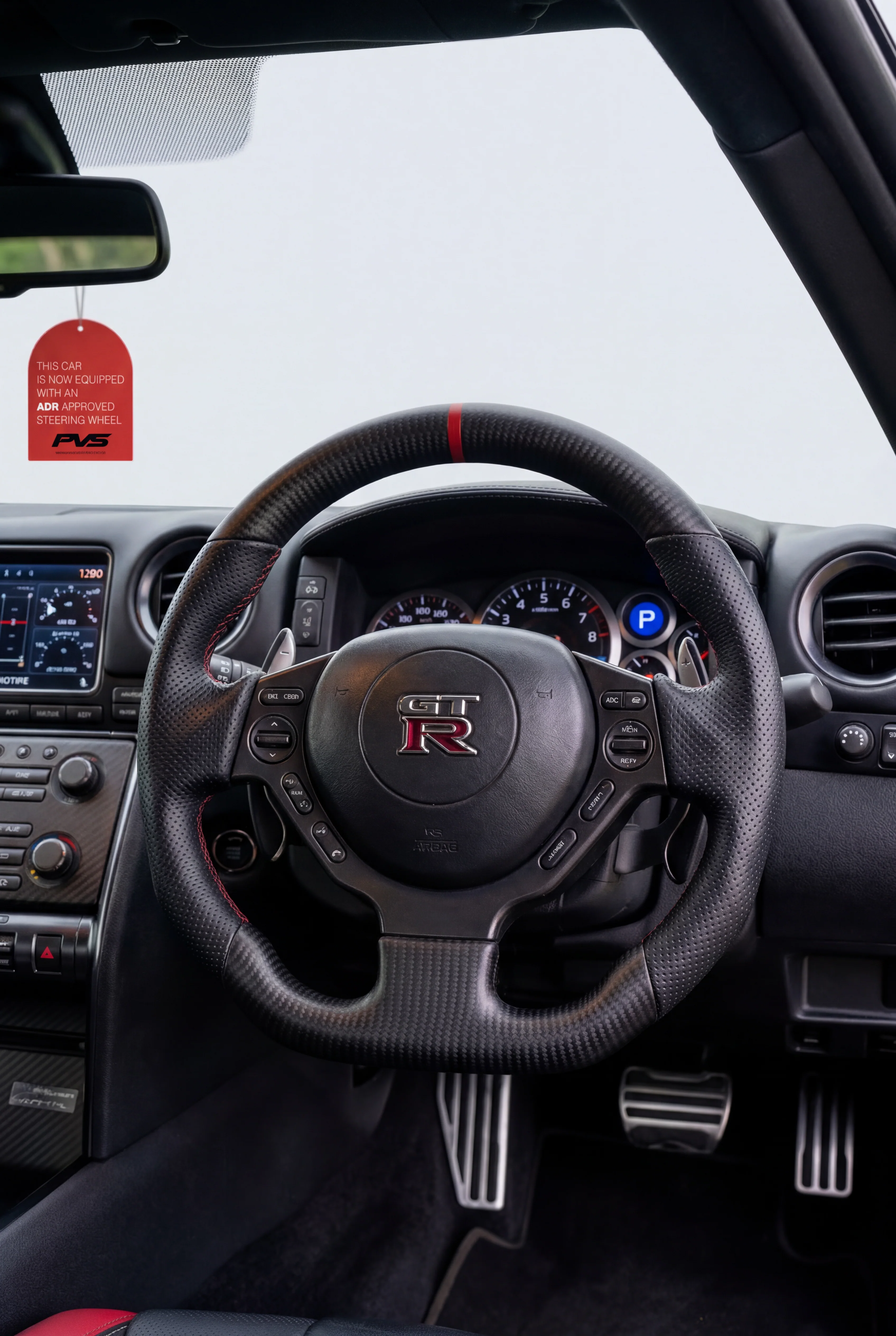 Nissan R35 GT-R (2008-2016) | Matte Carbon Fibre Steering Wheel - Image 7
