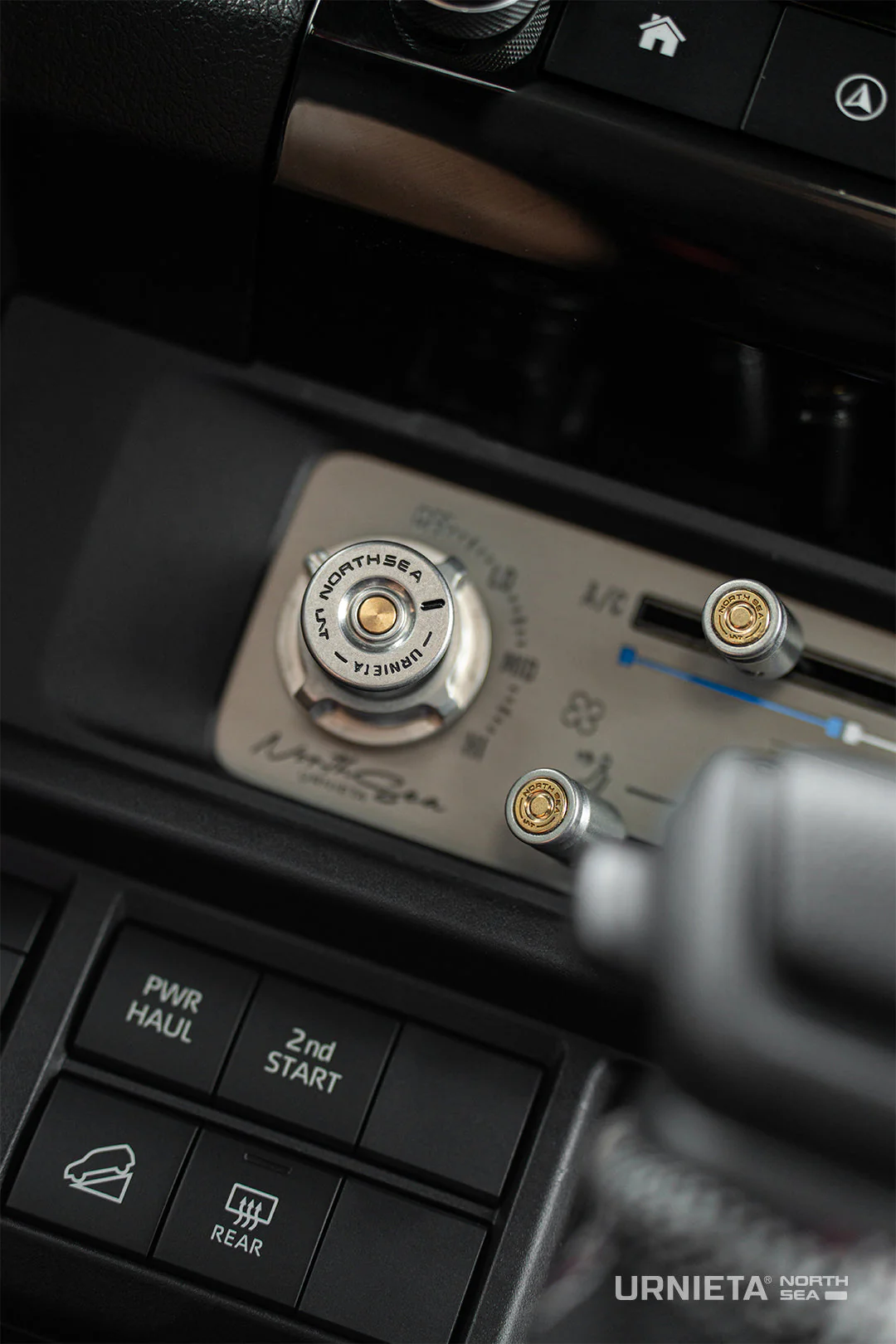 URNIETA AC Control Panel | 70 Series LandCruiser - Image 22