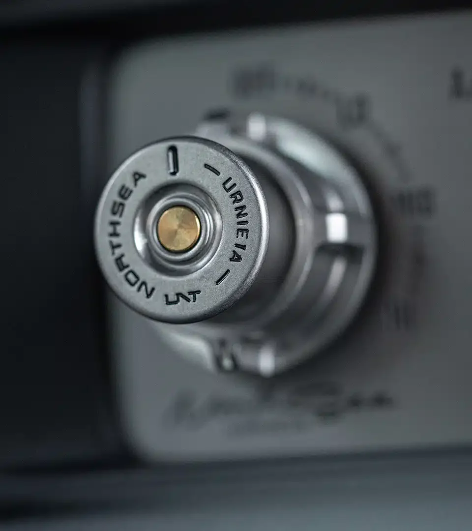URNIETA AC Control Panel | 70 Series LandCruiser - Image 9