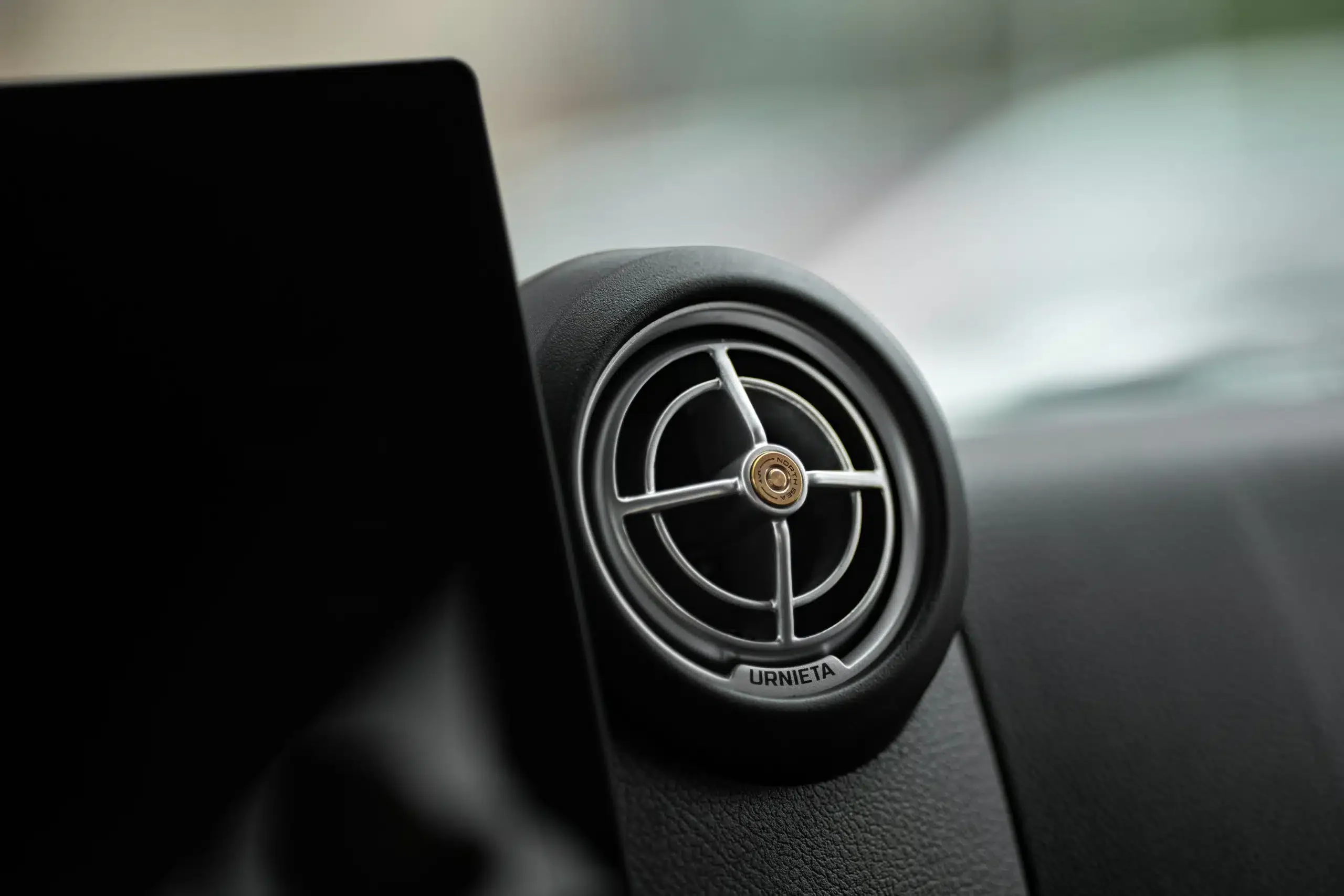 URNIETA Air Conditioning Vents | 70 Series LandCruiser - Image 4