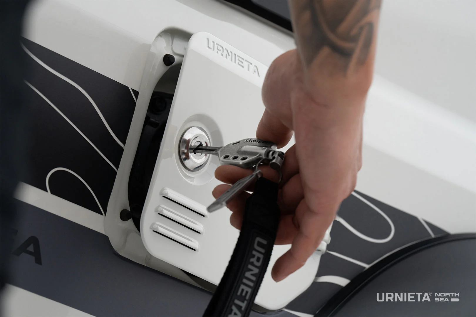 URNIETA Vintage Fuel Cap - Image 21