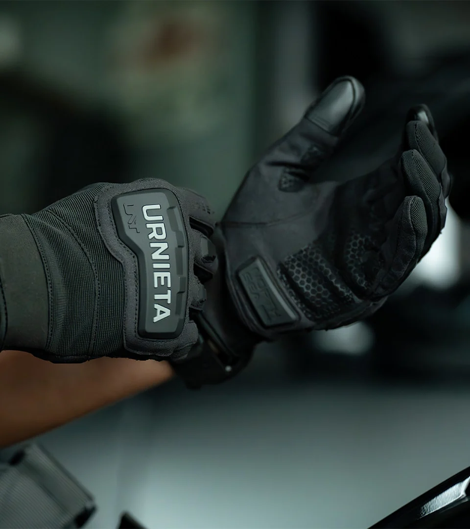 URNIETA Gloves - Image 6