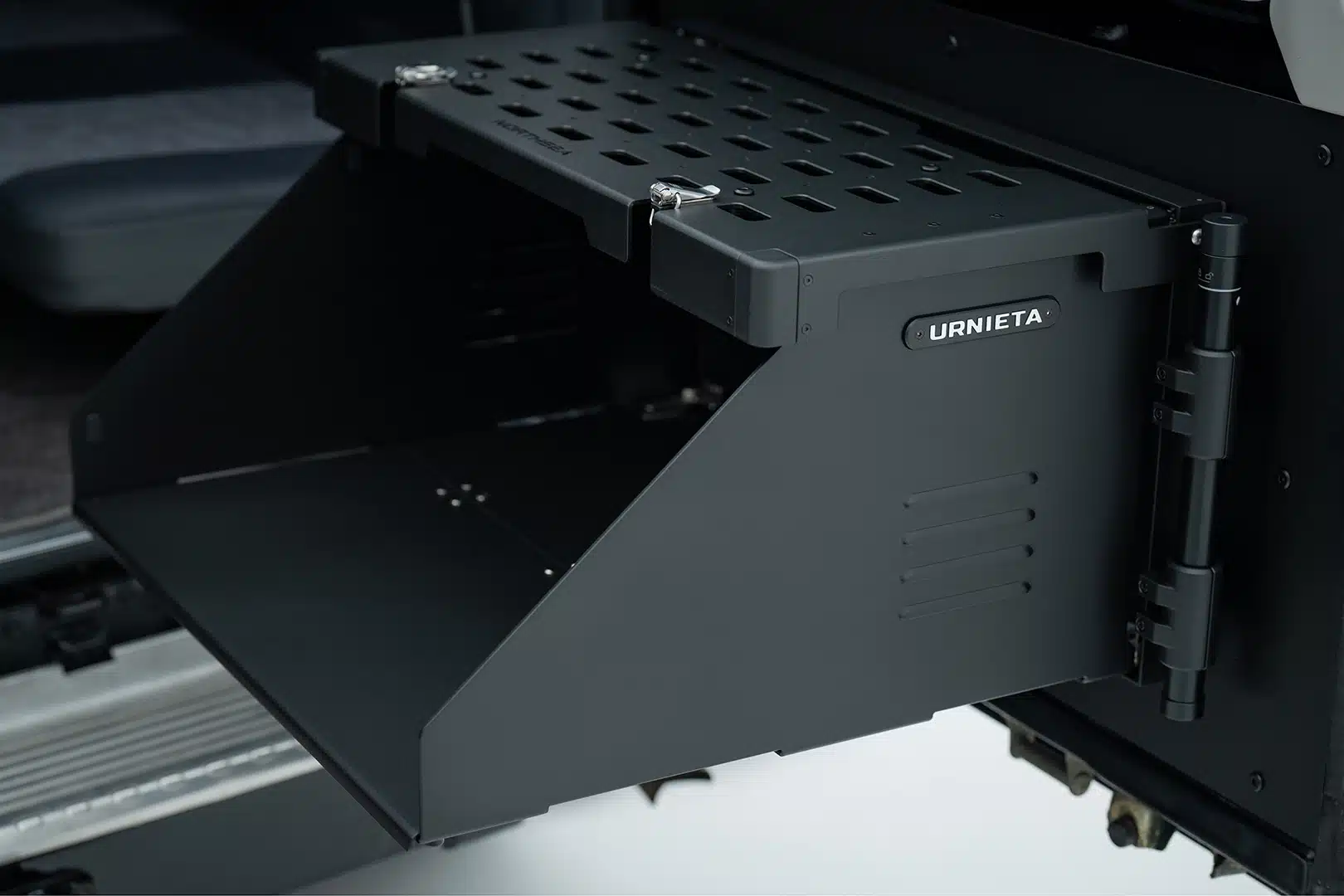 URNIETA Tailgate Drop Down Platform Table| 80 Series LandCruiser - Image 3