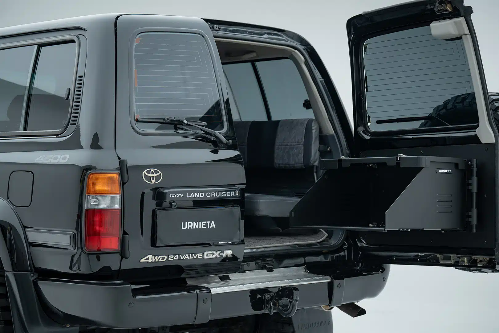 URNIETA Tailgate Drop Down Platform Table| 80 Series LandCruiser - Image 5