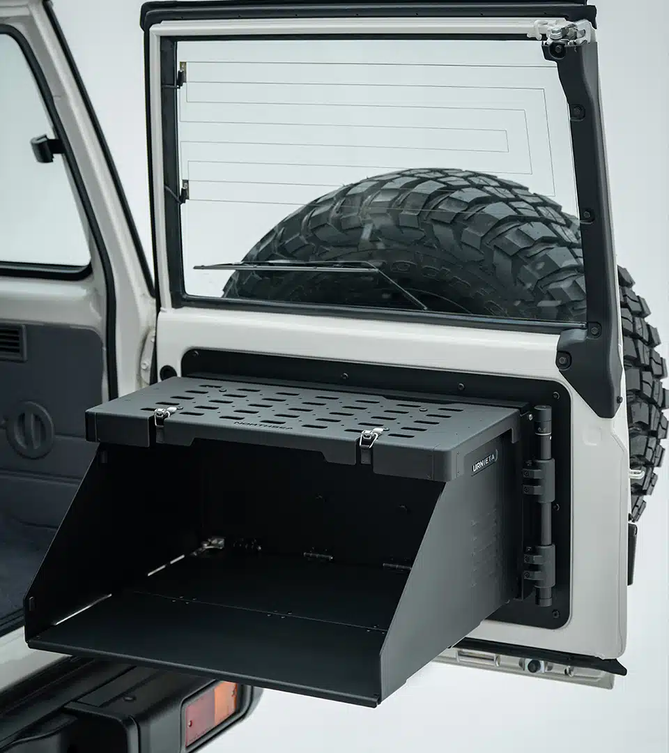 URNIETA Tailgate Drop Down Platform Table| 76 Series LandCruiser Wagon - Image 15