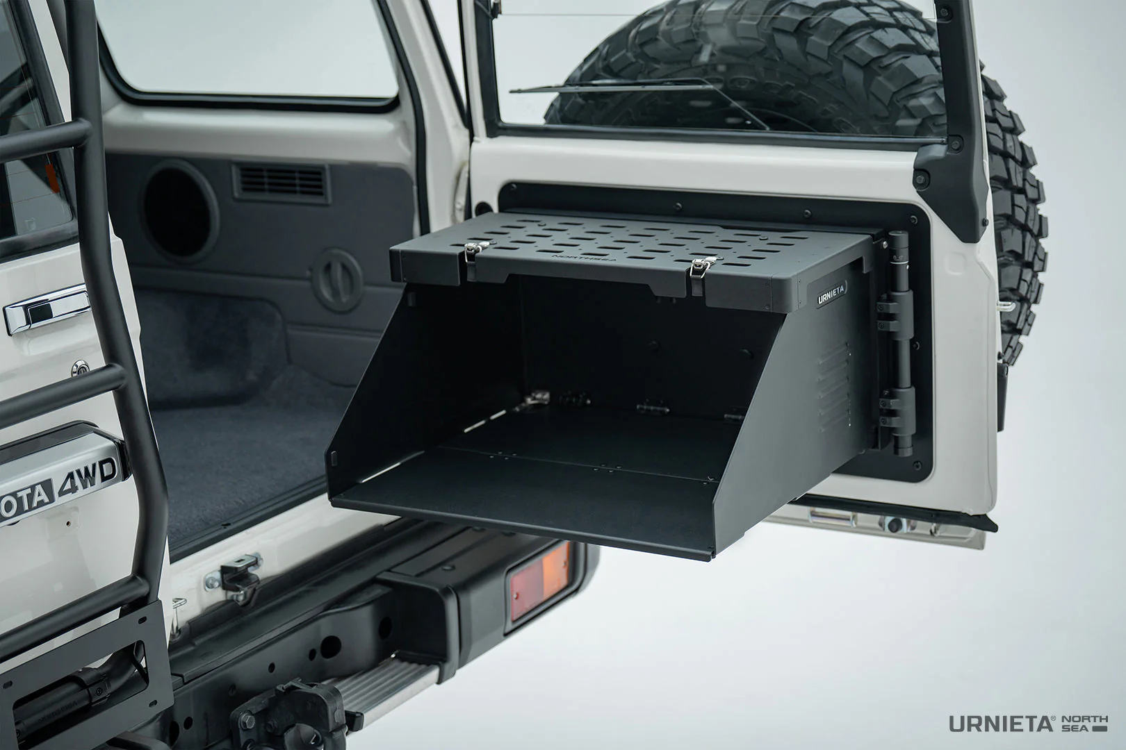 URNIETA Tailgate Drop Down Platform Table| 76 Series LandCruiser Wagon - Image 23