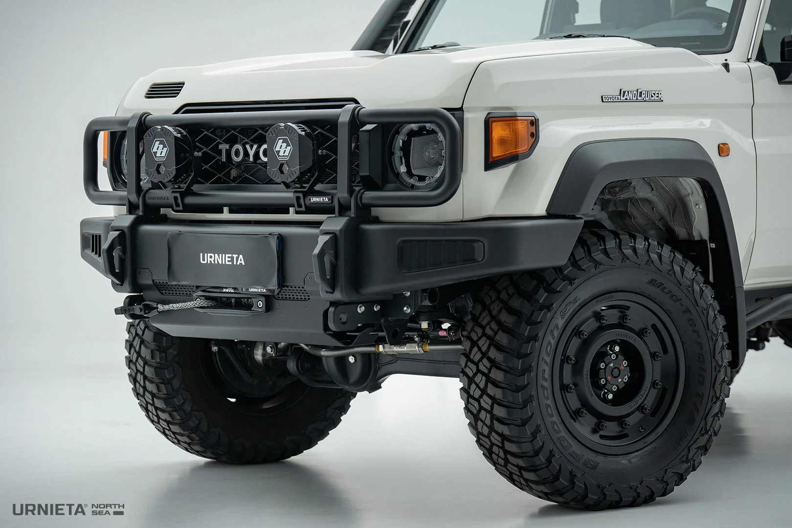 URNIETA Vintage Front Bumper - Image 16
