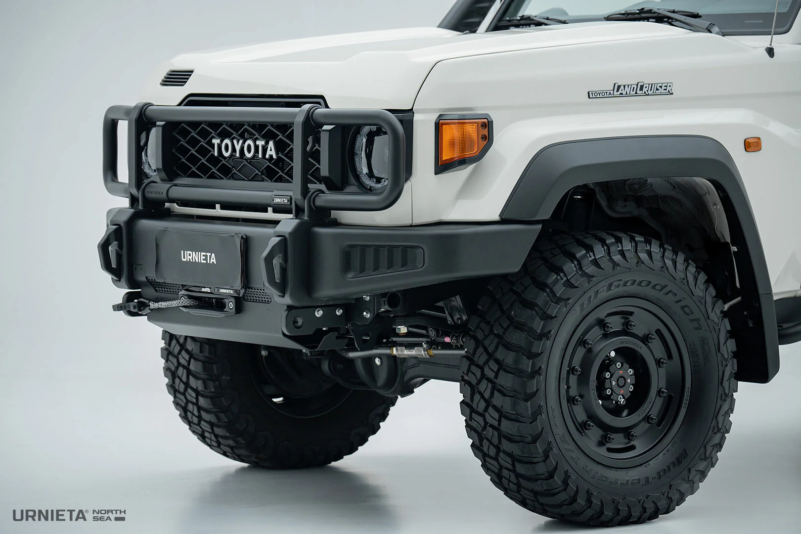 URNIETA Vintage Front Bumper - Image 23