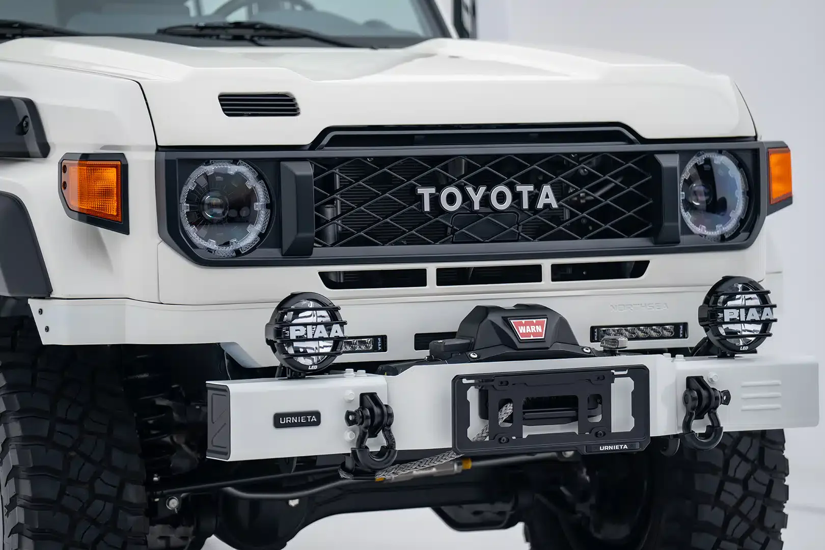 URNIETA Vintage Front Bumper - Image 3